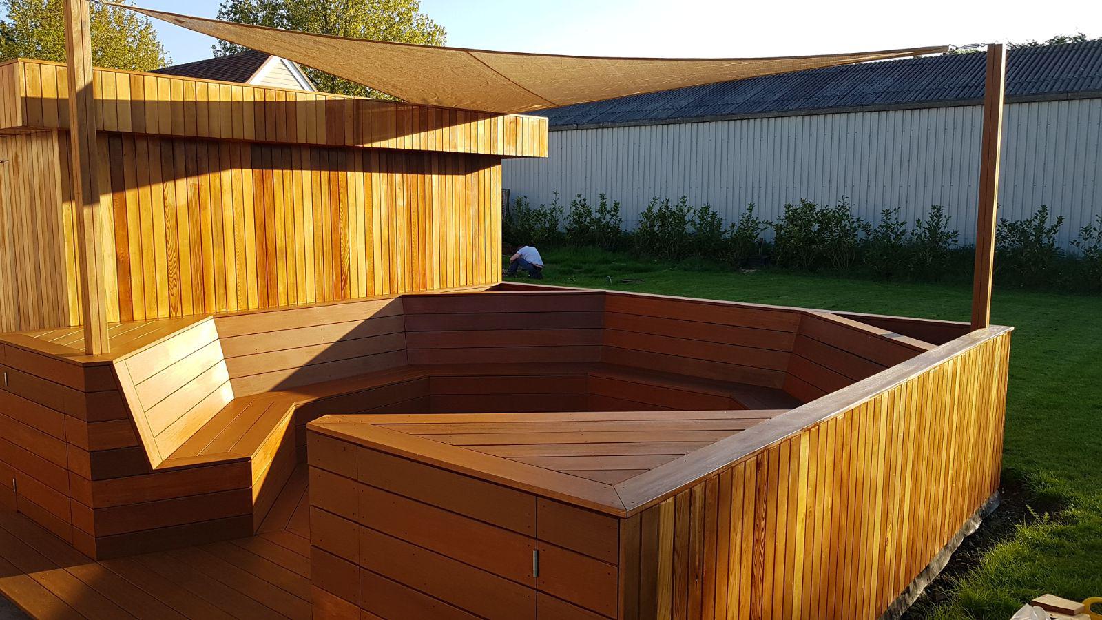 A combination of Yellow Balau and Western Red Cedar